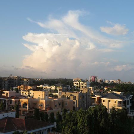 Dala Studio - Beach Road Apartment Mombasa Bagian luar foto