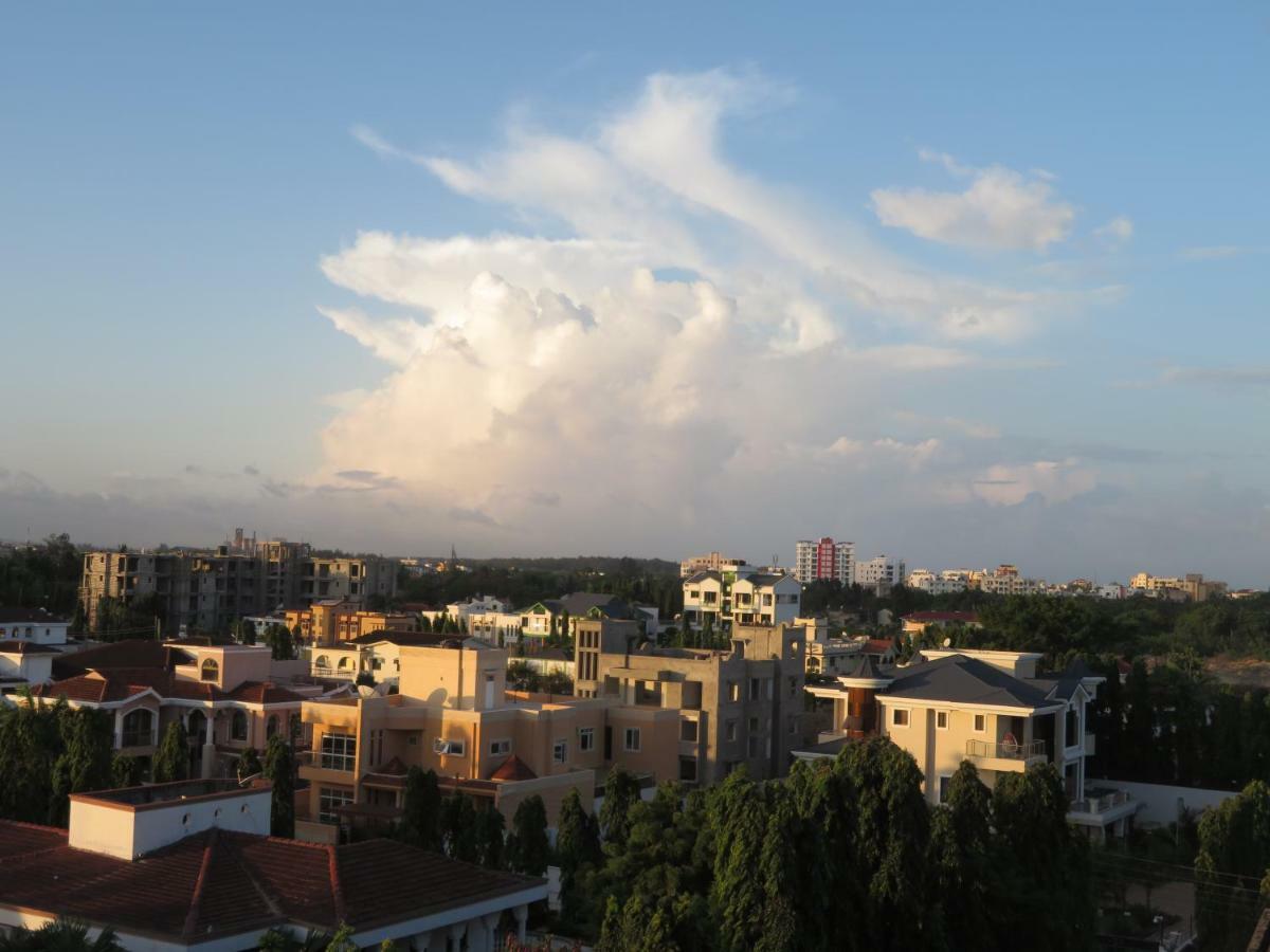 Dala Studio - Beach Road Apartment Mombasa Bagian luar foto